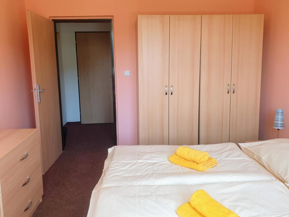 Penzion Lumis Nová Role Dış mekan fotoğraf